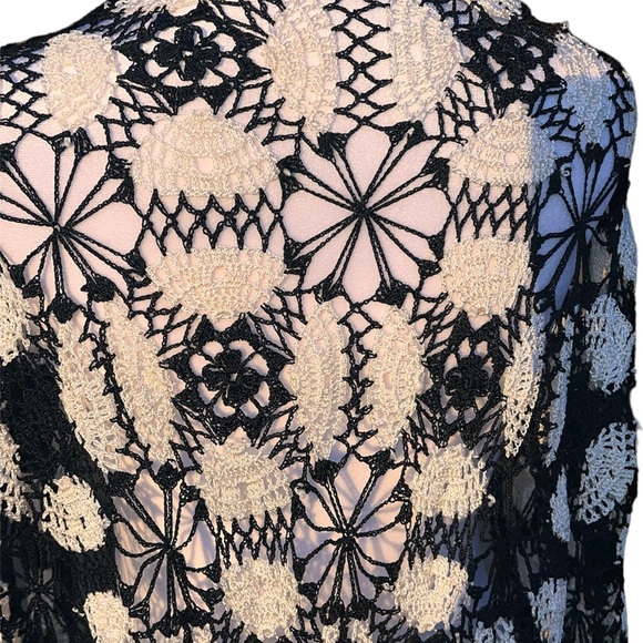 Black & White Crochet Fringe Boho Shawl! - Picture 6 of 16